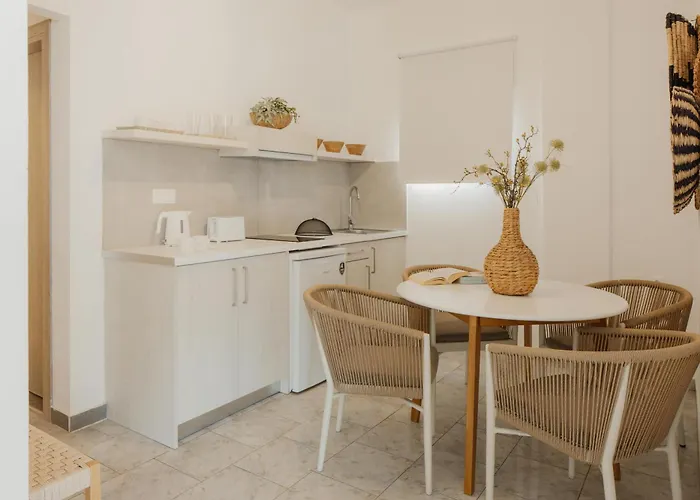 Goudelis Apart-hotel