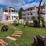 Goudelis 4*