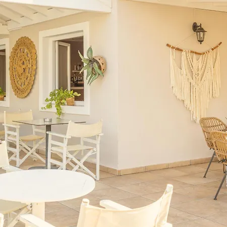 Aparthotel Goudelis